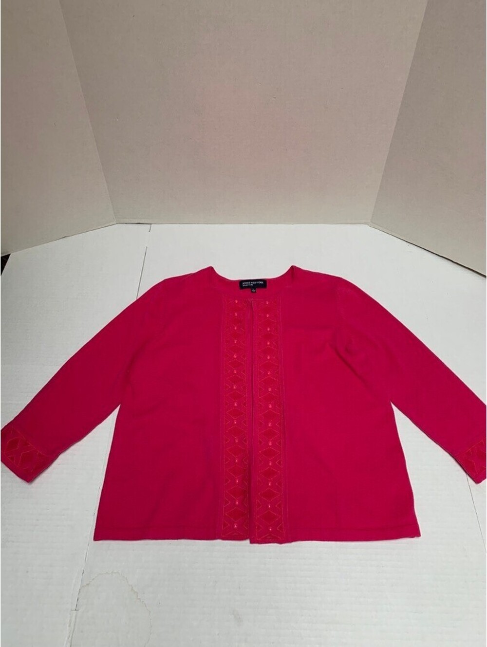 Jones New York Magenta or Bright Pink Size Large Knit Cardigan